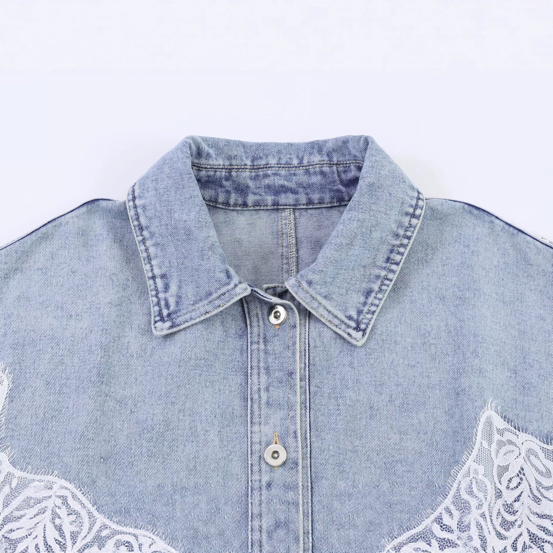 Damen Kurz geschnittene Jeansjacke mit Spitzenapplikation und Oversize-Kimonärmeln Echo Archiv