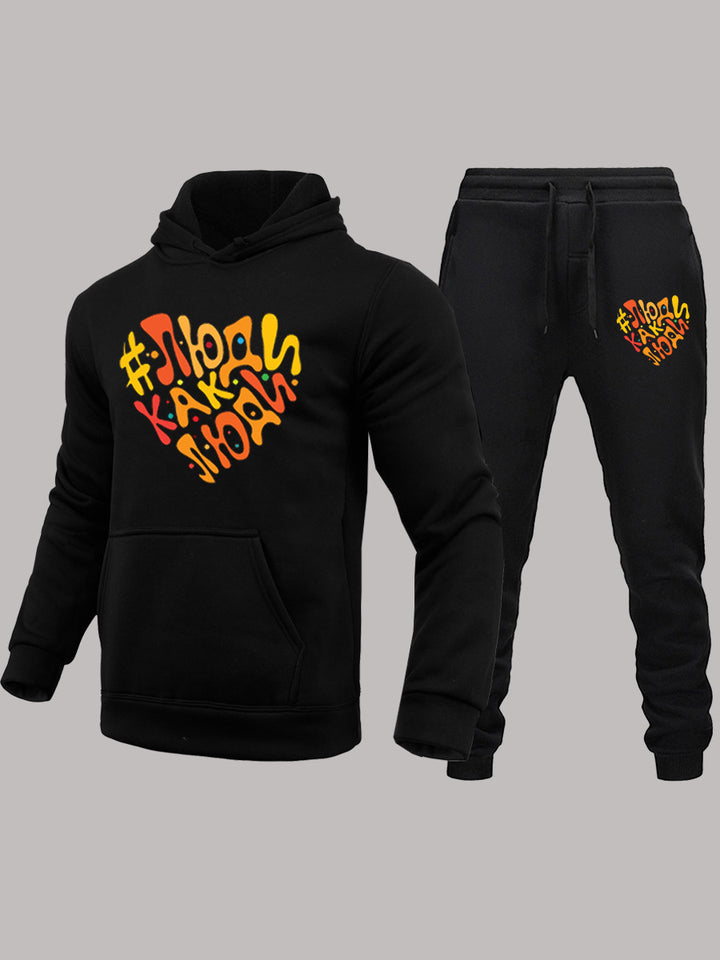 Herren Kapuzenpullover und Jogginghose Set mit auffälligem Herzmotiv Echoarchiv