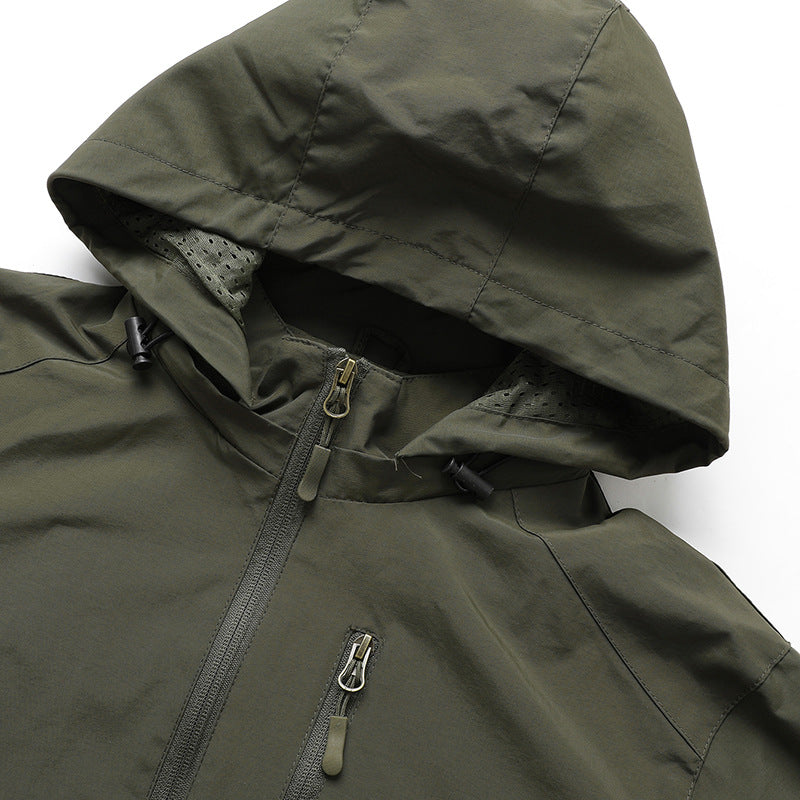 Herren Ultraleichte Allwetter-Outdoorjacke mit Kapuze atmungsaktivem Meshfutter und Reißverschlusstaschen Echo Archiv