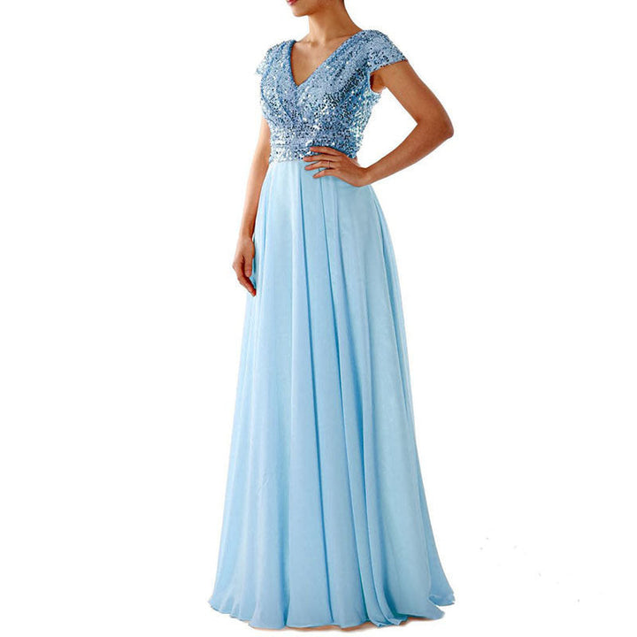 Damen Abendkleid mit funkelndem Oberteil Echoarchiv