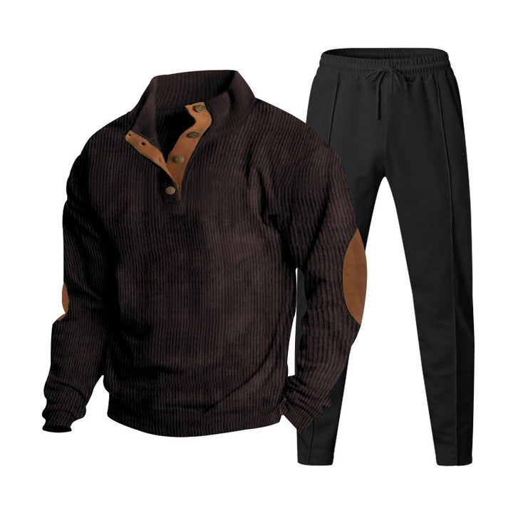 Herren nan gerippter Henley-Freizeitanzug mit dekorativer Knopfleiste und Wildleder-Ellenbogenpatch konisch geschnittene Jogginghose Echo Archiv
