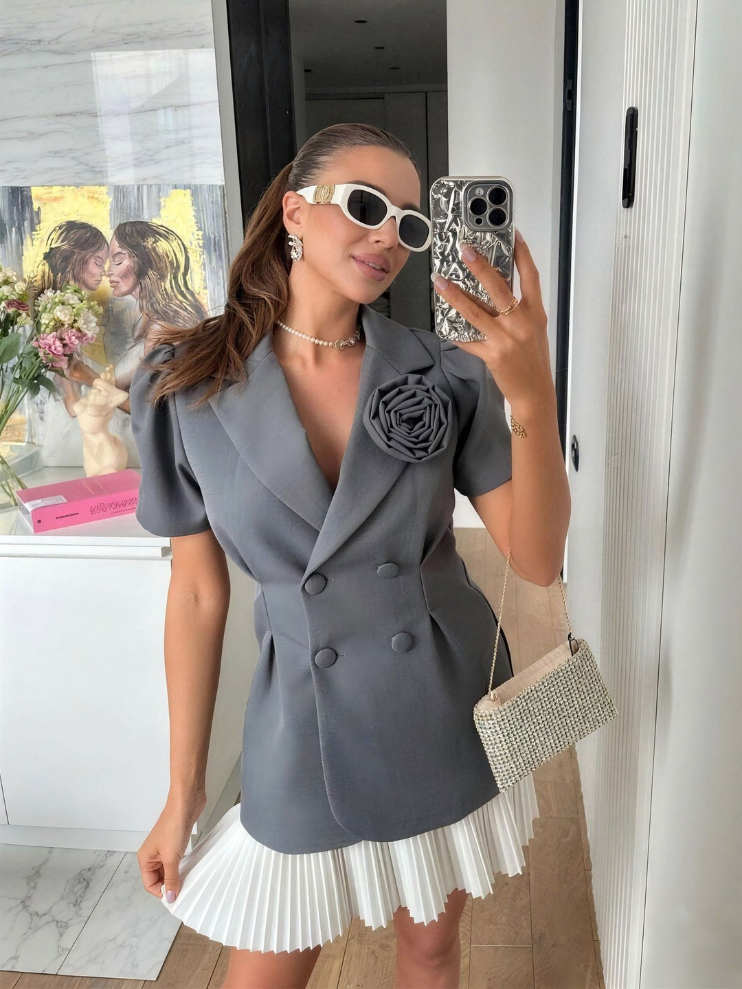 Damen eleganter Blazer mit Puffärmeln und floralem Detail Echo Archiv