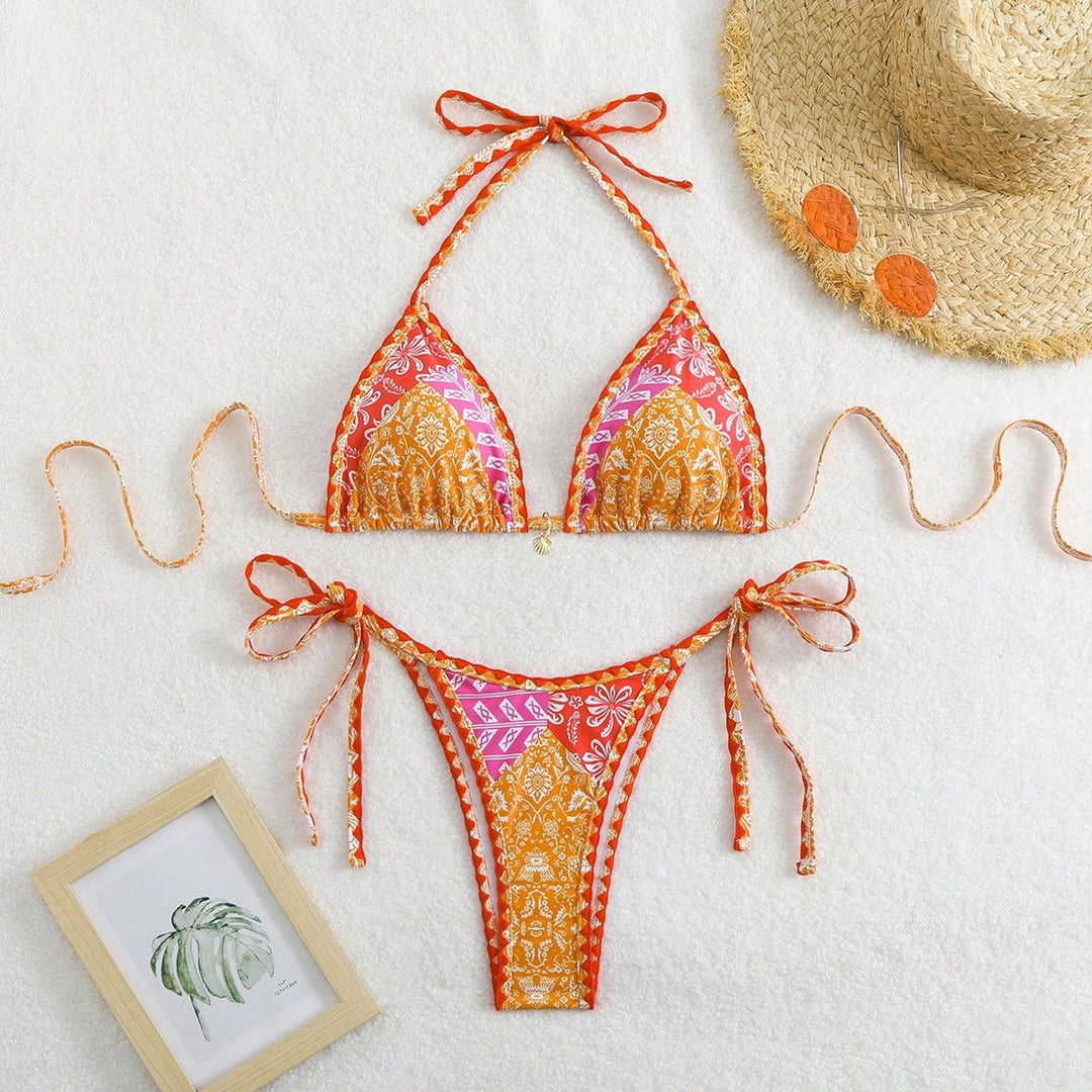Damen Triangel-Bikini mit verspieltem Schnitt und exotischem Muster Echo Archiv