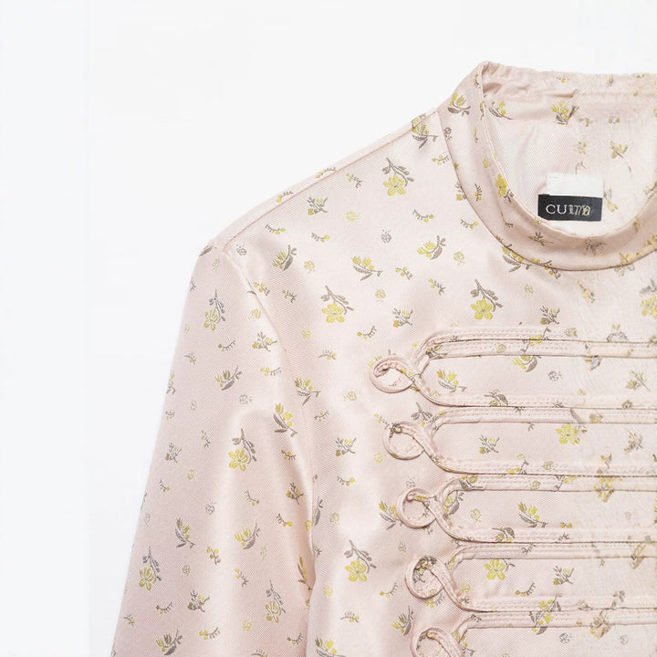 Damen Kurzjacke im militärisch inspirierten Brokat- und Frogging-Design Echo Archiv