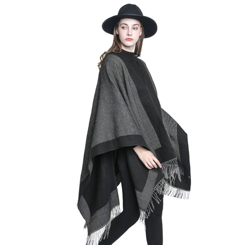 Damen Ruana‑Poncho mit Fransensaum und Fischgrät‑Webstruktur Echo Archiv