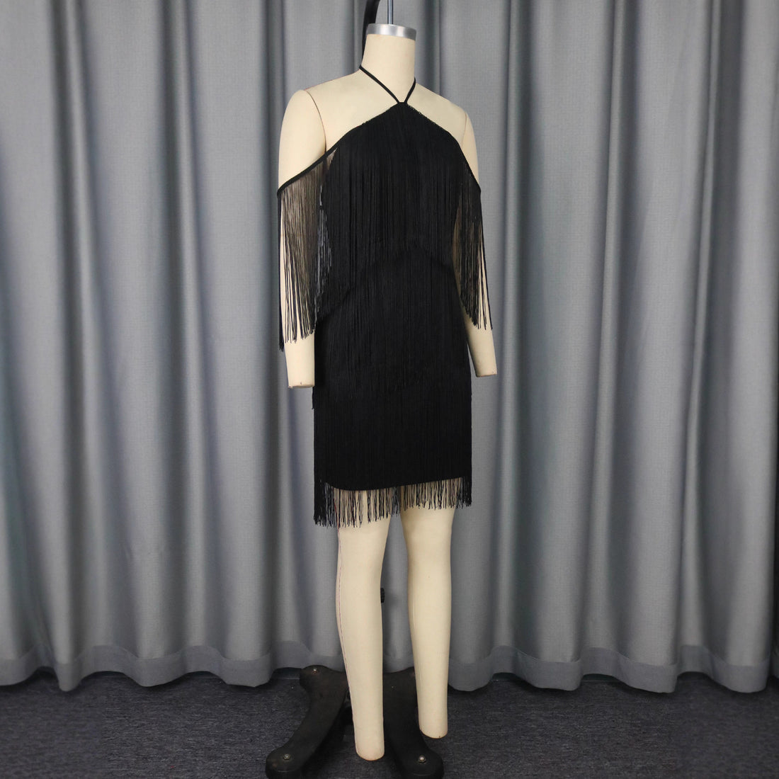Damen Fransen Cocktailkleid mit trägerlosem Design – Élara