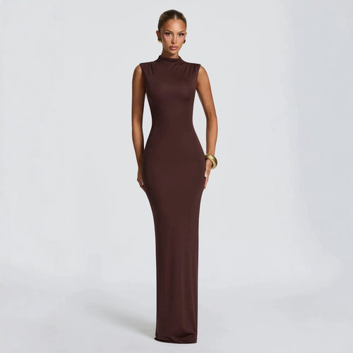 Damen Elegantes langes Kleid mit hohem Kragen und figurbetonter Silhouette Echo Archiv