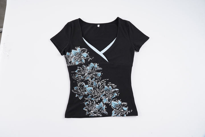 Damen figurbetontes T-Shirt mit floralem Druck und V-Ausschnitt Echo Archiv