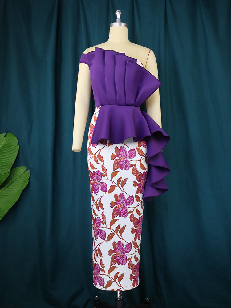 Damen elegantes Kleid mit asymmetrischem Rüschendesign und floralen Mustern Echo Archiv