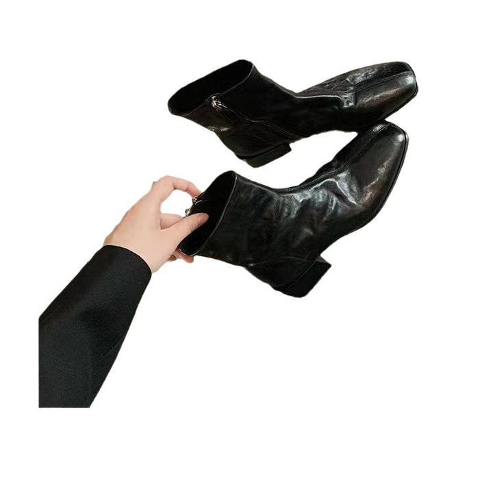 Damen Glattleder-Stiefelette mit schlanker Socken-Passform, innenliegendem Reißverschluss und sculpted Blockabsatz Echo Archiv