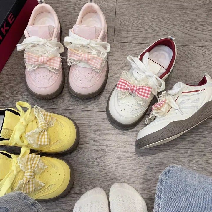 Damen Sneakers mit verspieltem Schleifen-Design von Echo Archiv