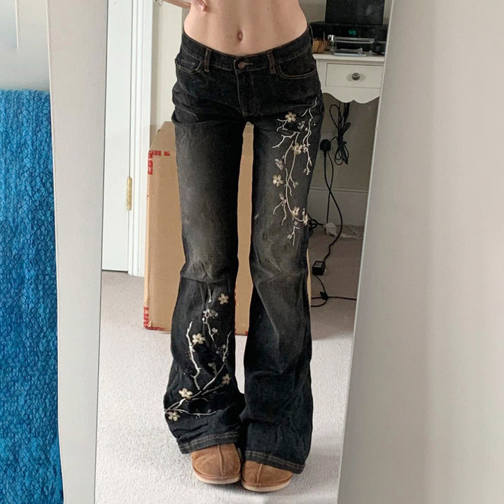 Damen nan taillierte Schlaghose-Jeans mit floraler Stickerei, Stretchdenim und Five-Pocket-Schnitt Echo Archiv