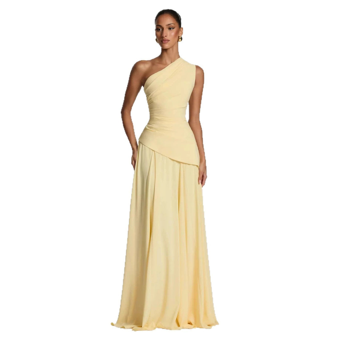 Damen Elegantes One-Shoulder Maxikleid mit fließenden Drapierungen Echoarchiv