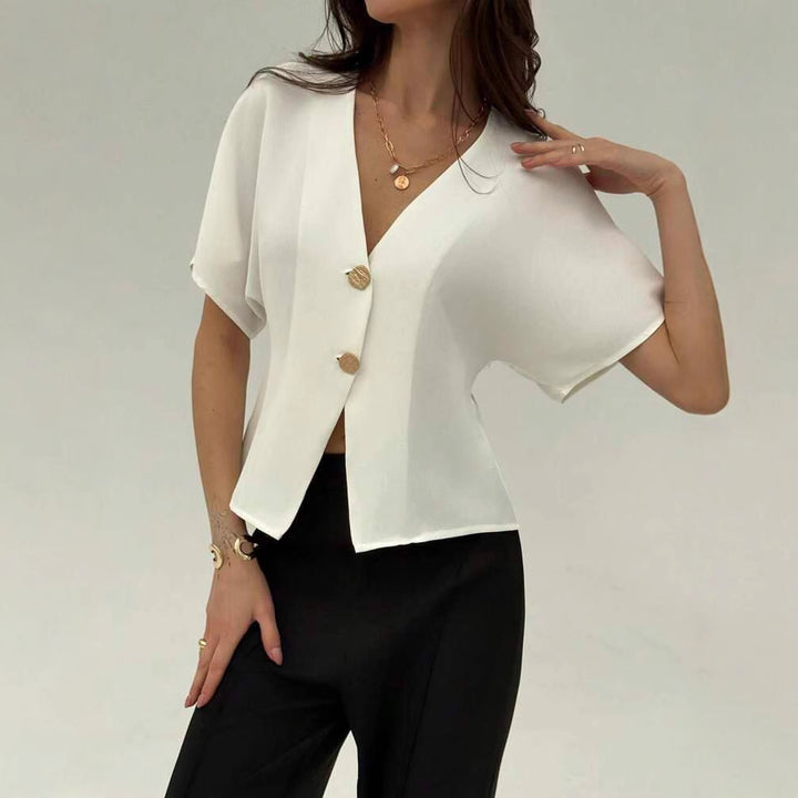 Damen Elegante V-Ausschnitt Bluse mit kurzen Kimonosärmeln und asymmetrischem Saum – Avérine