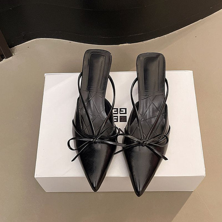 Damen Spitz zulaufende Mules mit feinen Slingback‑Riemchen und Zierschleife – Lioré