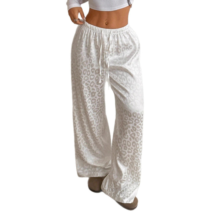 Damen Loungewear-Hose im Palazzo-Stil mit Leopardenjacquard und Kordelzug – Avérine