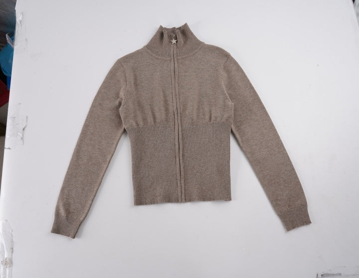 Damen Figurbetonter Zip-Pullover mit Stehkragen und taillierter Rippstruktur Echo Archiv