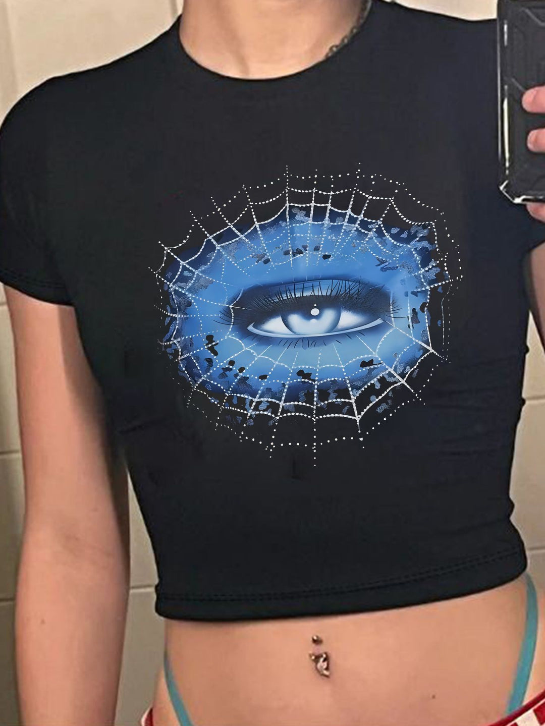 Damen Crop-T-Shirt mit auffälligem Statement-Print Echo Archiv