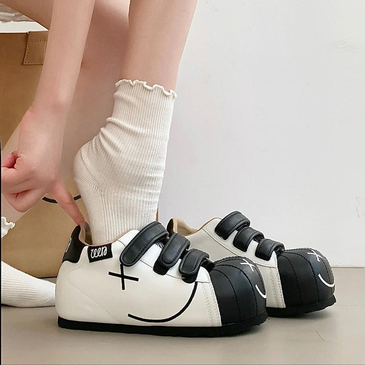Damen Sneakers mit praktischem Klettverschluss und verspieltem Design Echo Archiv