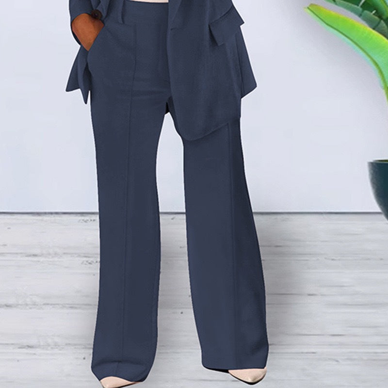 Damen nan bürotaugendes Hosenanzug Set mit weiter Hose und tailliertem Blazer Echo Archiv