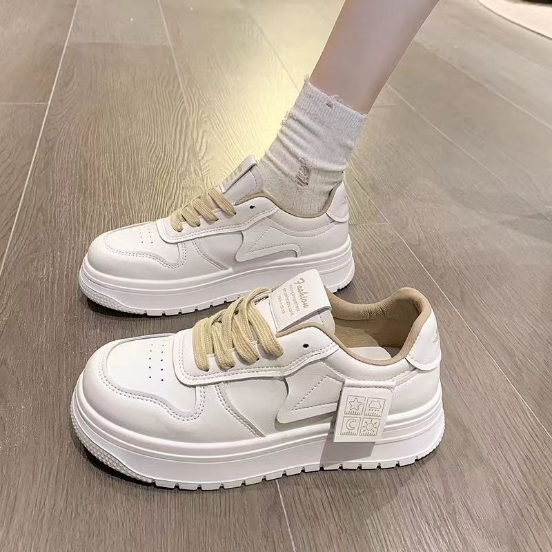 Damen Sportliche Sneakers mit voluminöser Sohle und atmungsaktivem Obermaterial Echo Archiv