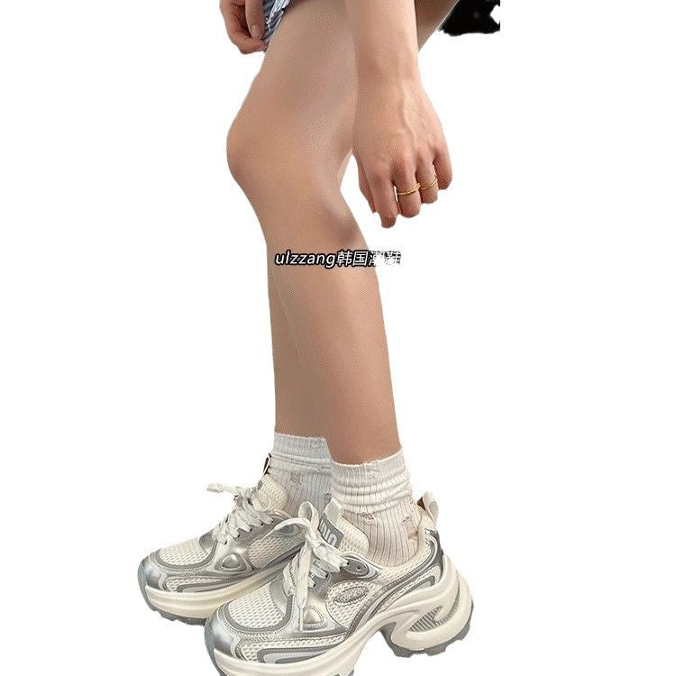 Damen Sportliche Sneakers mit atmungsaktiver Mesh-Oberfläche und gepolsterter Sohle Echo Archiv