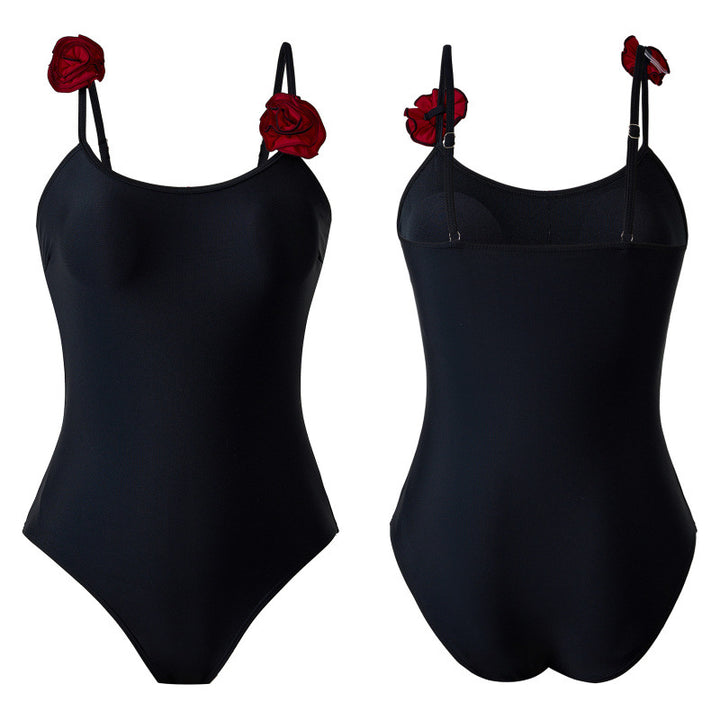 Damen Einteiler Badeanzug mit dekorativen Blumenapplikationen und elegantem Wickelrock Echo Archiv