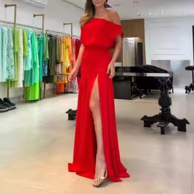 Damen Langärmeliges Kleid mit seitlichem Schlitz und off-shoulder Design Echo Archiv