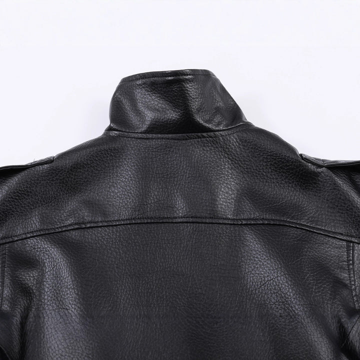 Damen Kurzes Oversized-Bomberjacke aus veganer Lederoptik mit hohem Funnelkragen Echoarchiv