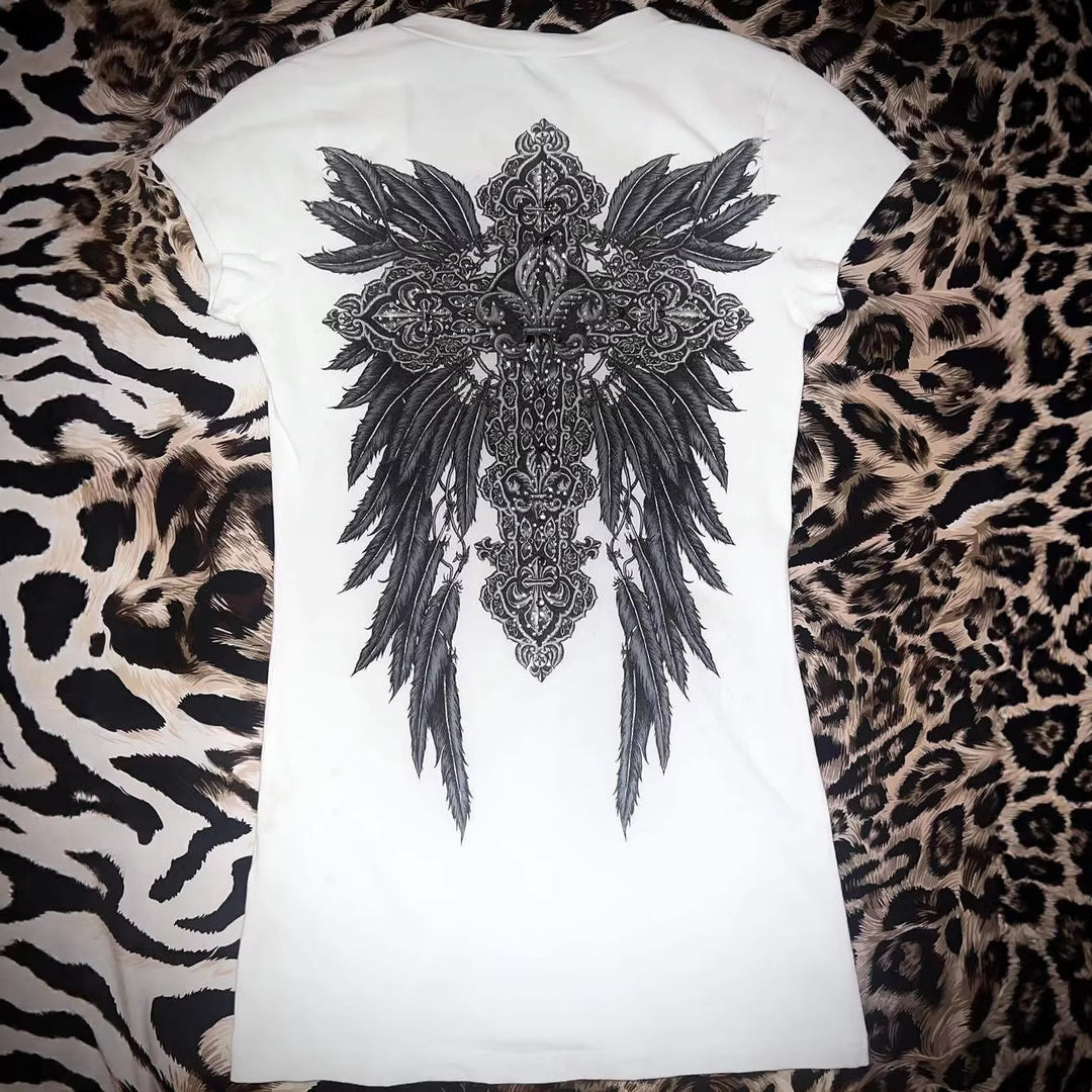 Damen V-Ausschnitt T-Shirt mit kunstvollem Kreuzdesign Echo Archiv