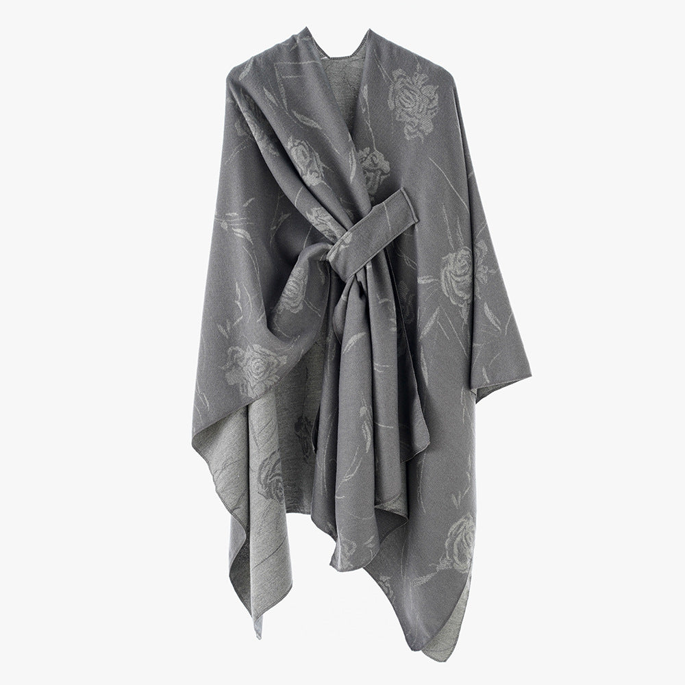 Damen Wendbarer Capeponcho mit Rosen-Jacquard und Bindegürtel Echo Archiv