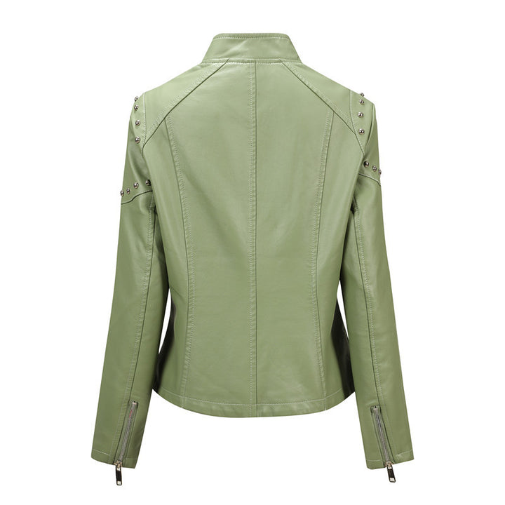 Damen Asymmetrische Bikerjacke aus Kunstleder mit Nietenbesatz und tailliertem Schnitt Echoarchiv