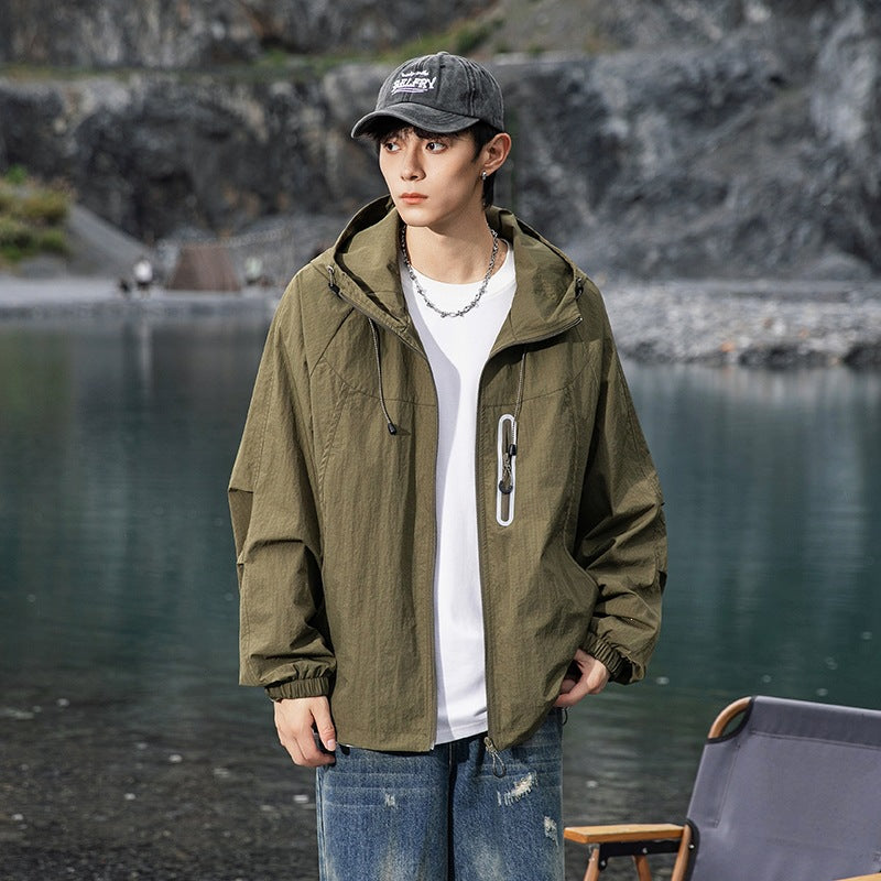 Herren Atmungsaktive Kapuzen-Fieldjacke mit verstaubarer Kapuze und reflektierendem Brustreißverschluss Echoarchiv