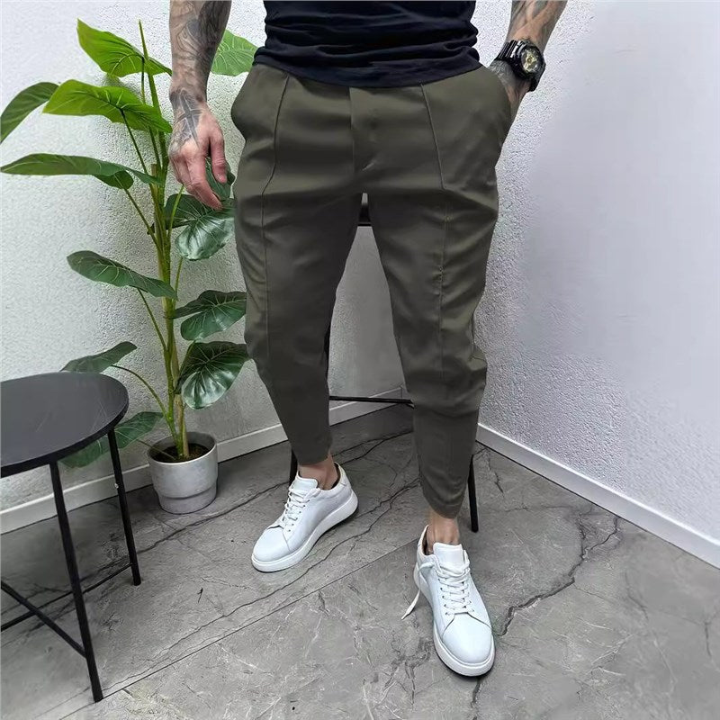 Herren modische Jogginghose mit schmalem Schnitt und praktischen Taschen Echoarchiv