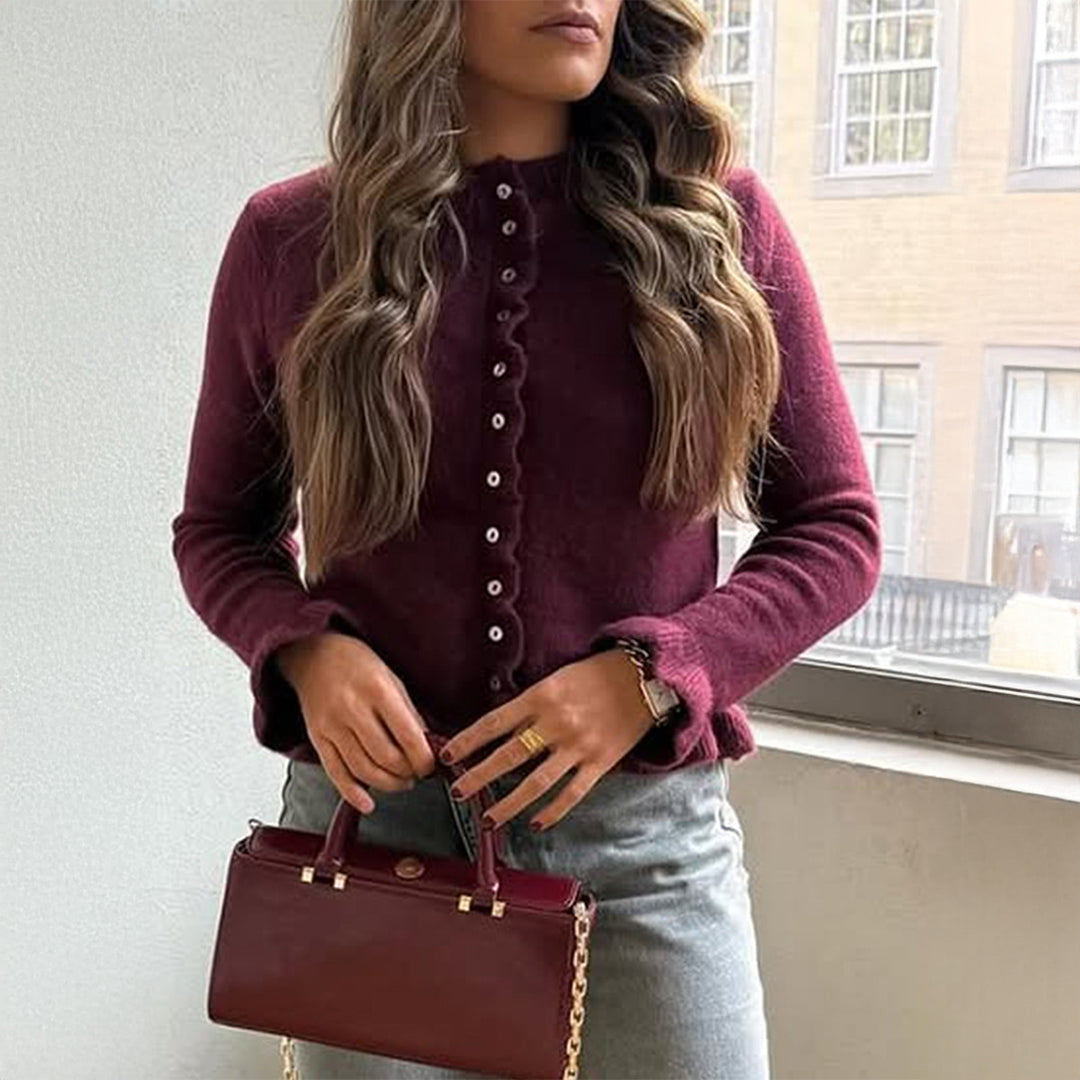 Damen kurz geschnittener Strickcardigan mit Volantknopfleiste und gerafften Bündchen – Veloura