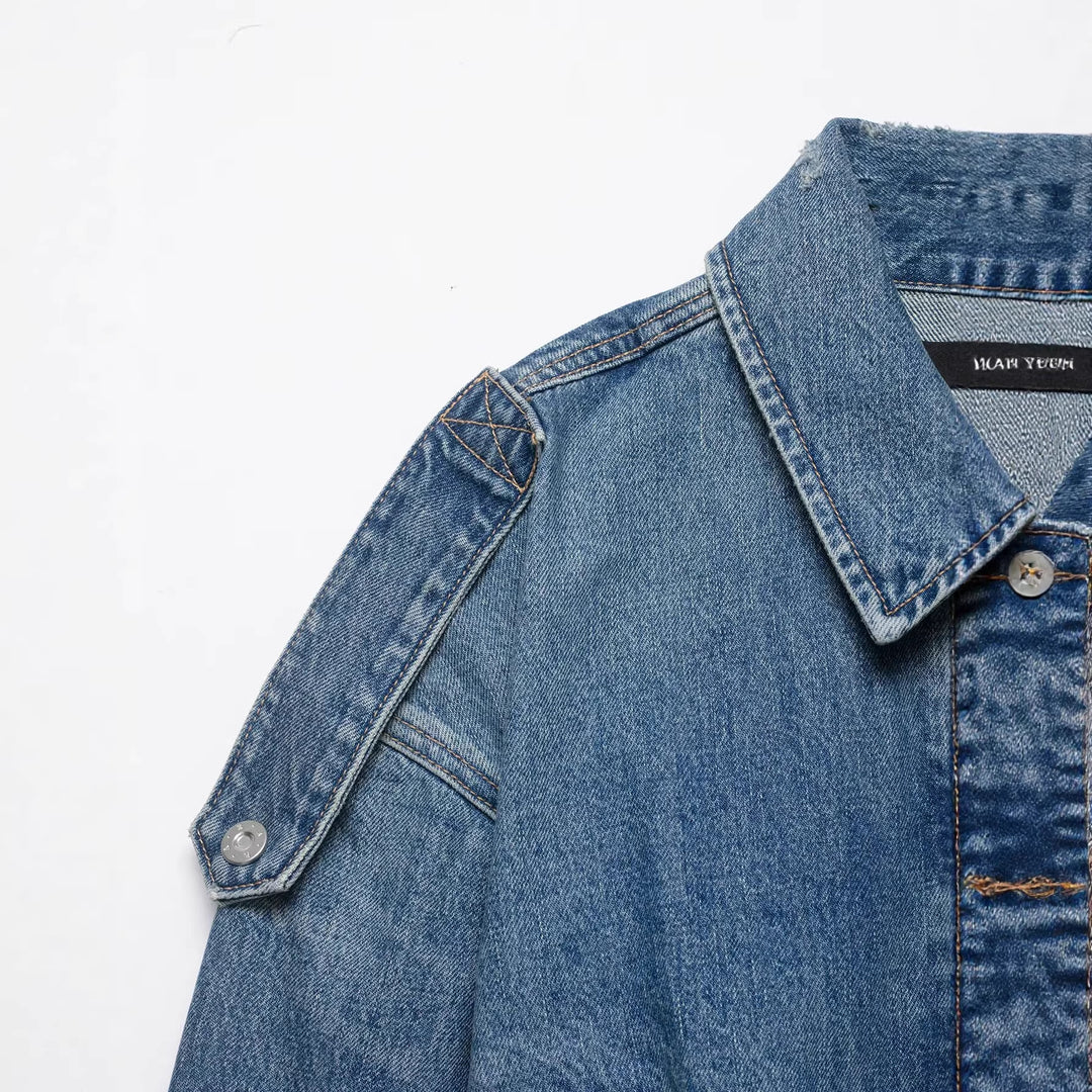 Damen Cropped Jeansjacke mit Epauletten, verdeckter Knopfleiste und Taillenriegel Echo Archiv