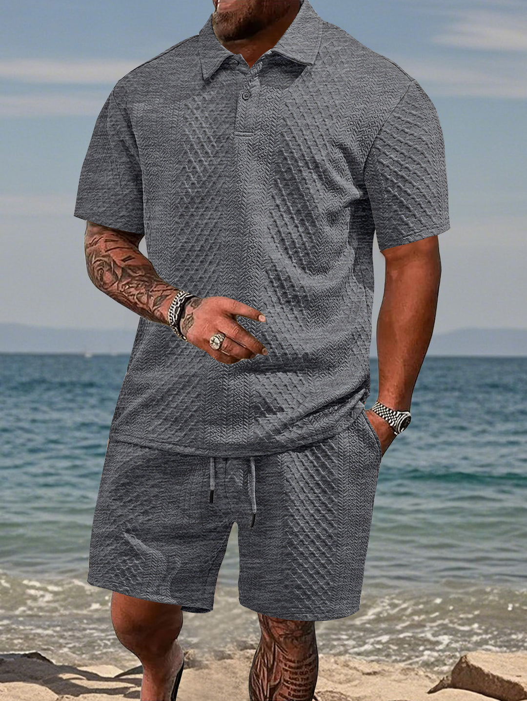 Herren nan geprägtes Strand-Ensemble mit offenem Kurzarm-Hemd und Kordel-Bermuda Echo Archiv
