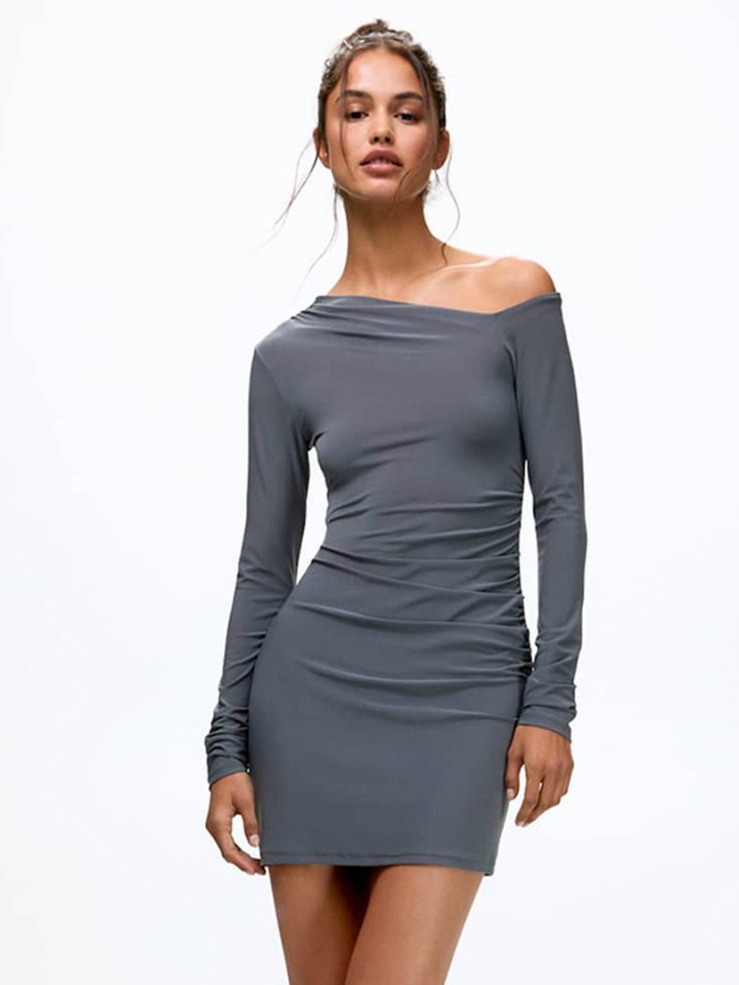 Damen Off-Shoulder Minikleid mit figurformendem Design und eleganter Raffung Echo Archiv