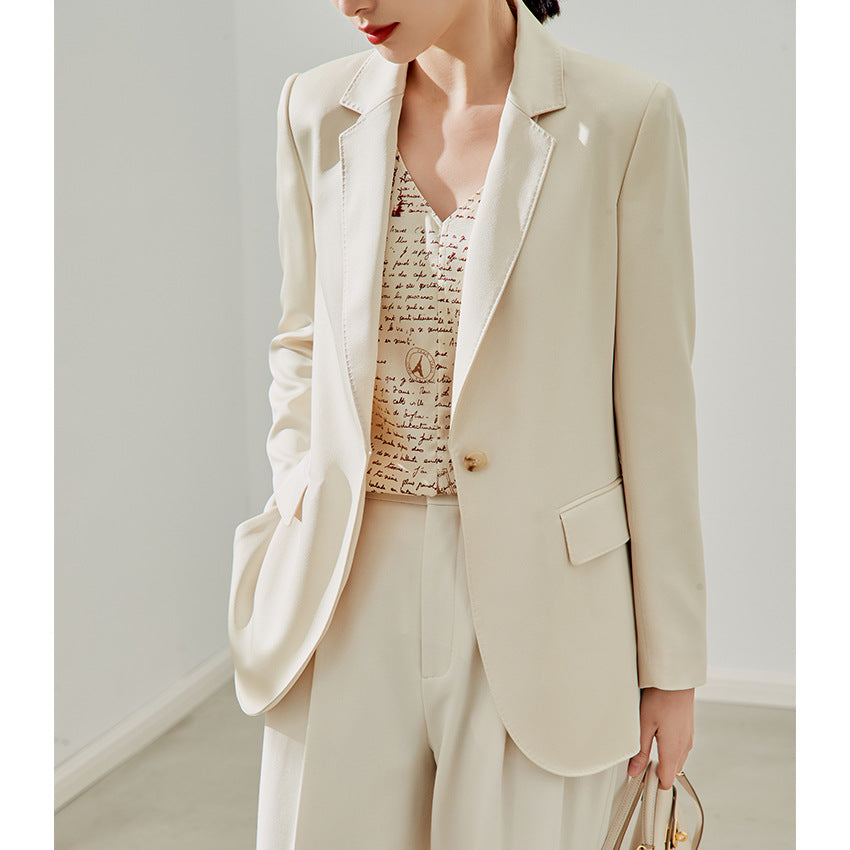 Damen taillierter leichter Ein-Knopf-Blazer mit Pattentaschen Echoarchiv