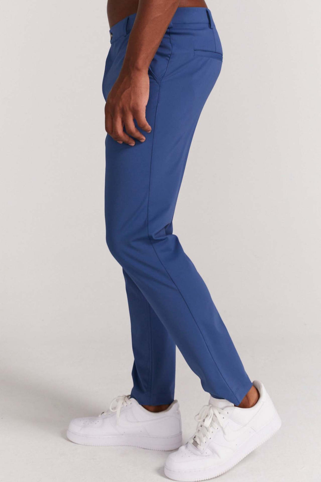 Herren Slim-Fit Freizeithose mit elastischem Bund und praktischen Taschen Echoarchiv