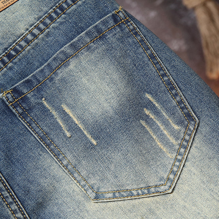 Herren Destroyed Denim-Shorts mit stylischen Rissen und Vintage-Details Echoarchiv