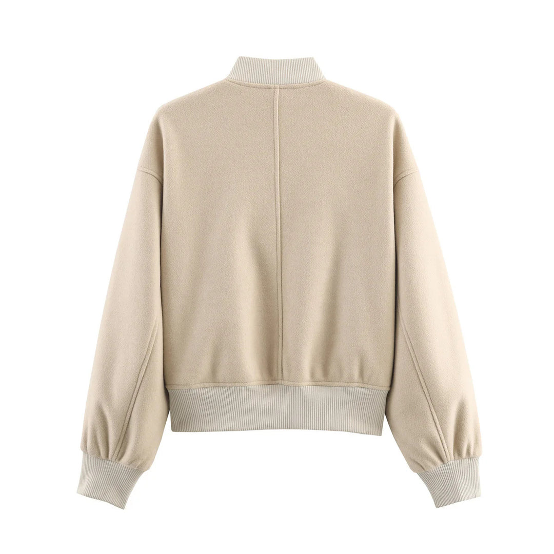 Damen kastig geschnittene Wolloptik-Collegejacke mit verdeckter Druckknopfleiste und seitlichen Schubtaschen – Célinea