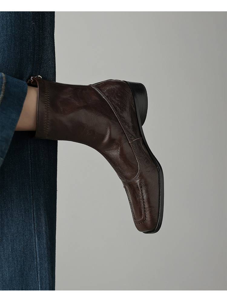 Damen Modische Leder-Stiefeletten mit elegantem Schnitt Echo Archiv