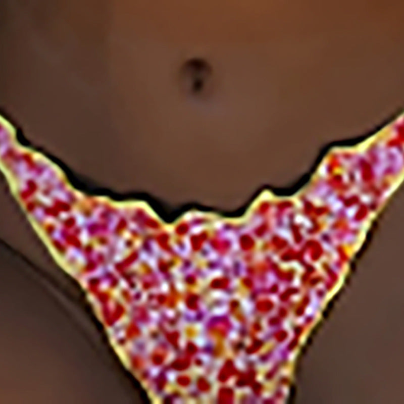 Damen Triangel-Bikini mit auffälligen Rüschendetails Echo Archiv