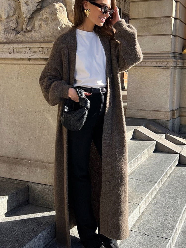 Damen Maxilanger Strickmantel in Mohairoptik mit verdeckter Knopfleiste und weiter Silhouette Echoarchiv