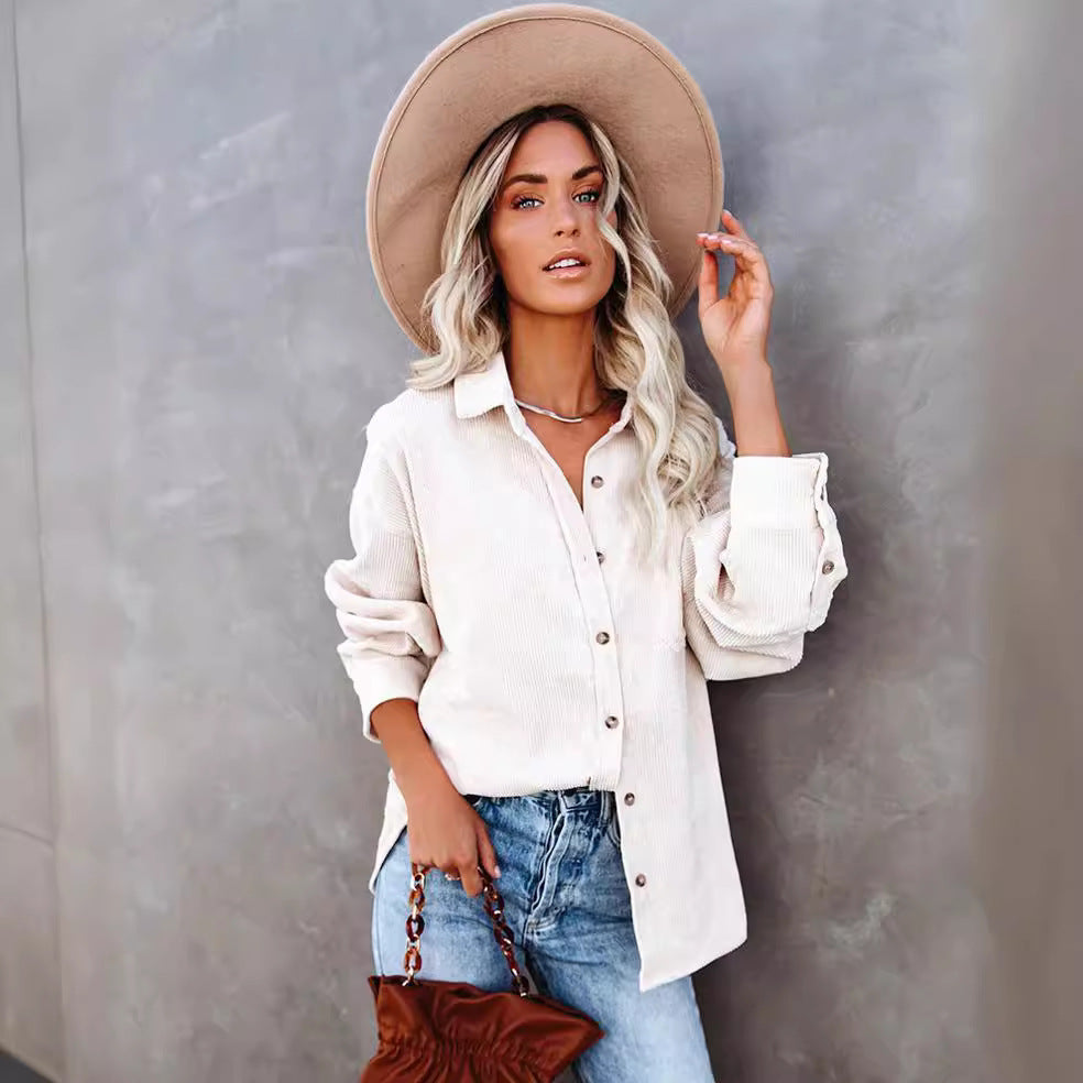 Damen Oversize Cordhemdjacke mit Brusttasche und durchgehender Knopfleiste – Célinea
