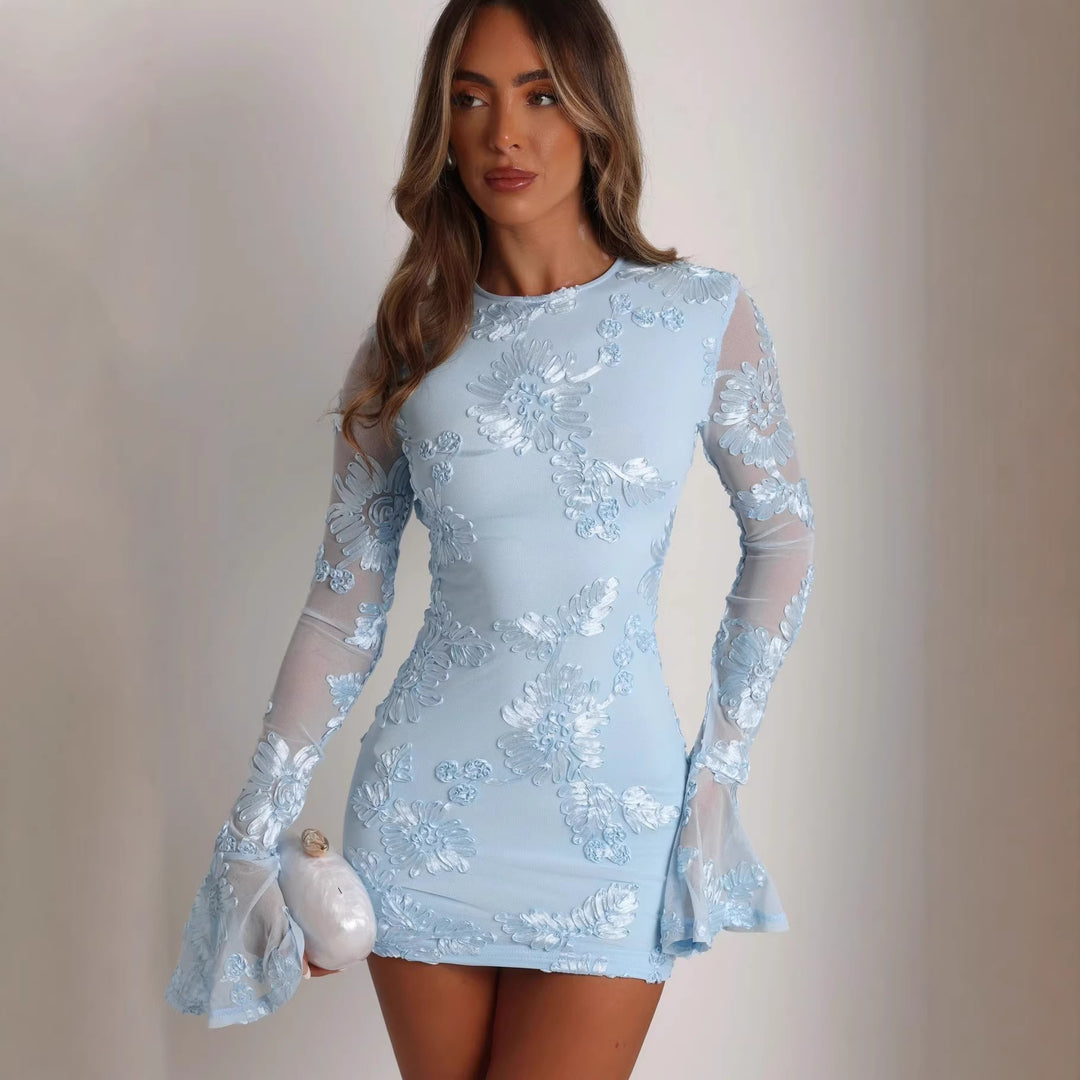 Damen Figurnahes Spitzenkleid mit floralen Applikationen und langen Ärmeln Echo Archiv