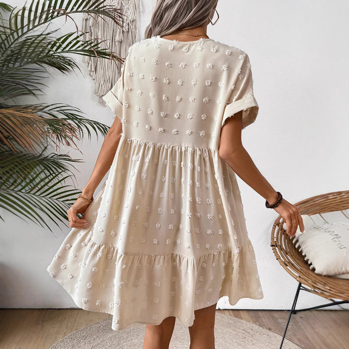 Damen Verspieltes Sommerkleid mit V-Ausschnitt und Rüschensaum Echo Archiv