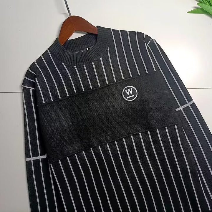 Herren gestreifter Rollkragenpullover aus kuscheligem Textil Echoarchiv