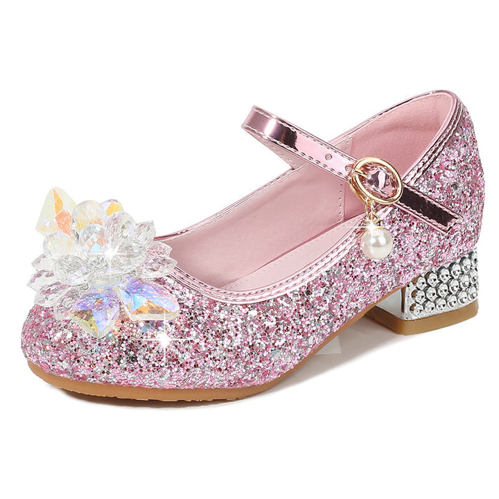 Mädchen Ballerinas mit funkelnden Kristallblüten und Glitzer Echo Archiv